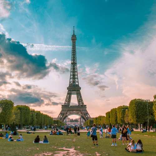 Eiffel Tower Summit Access